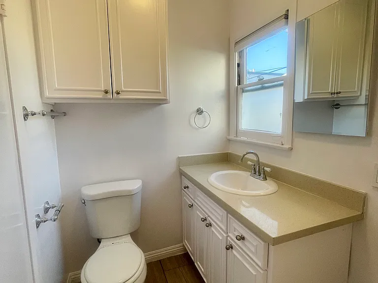 1728 N Gramercy Pl #2-1728-1/2 — Photo 18