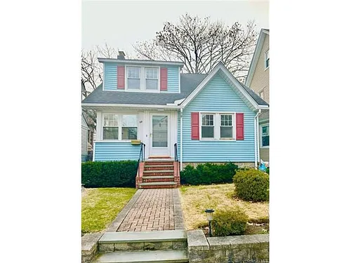 48 Lincoln St Photo 1