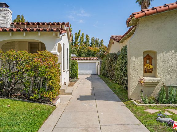 5th image of 1102 Highland Ave