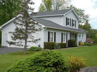 21 Shara Pl, Pittsford, NY 14534
