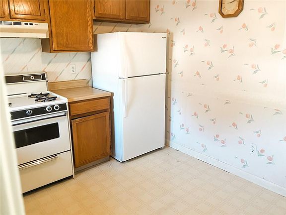 4th image of 506 Woodhaven Ct #506