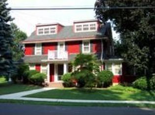 823 N Pennsylvania Ave, Morrisville, PA 19067