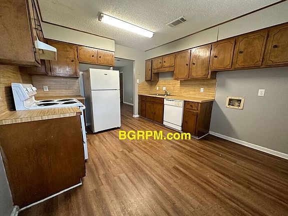 4th image of 1117 Gina Cir
