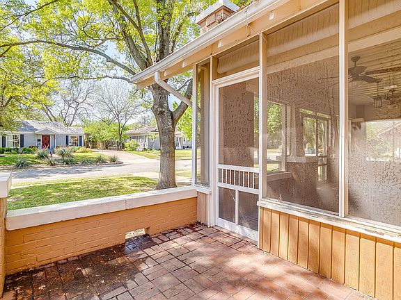 5th image of 2124 Weatherbee St