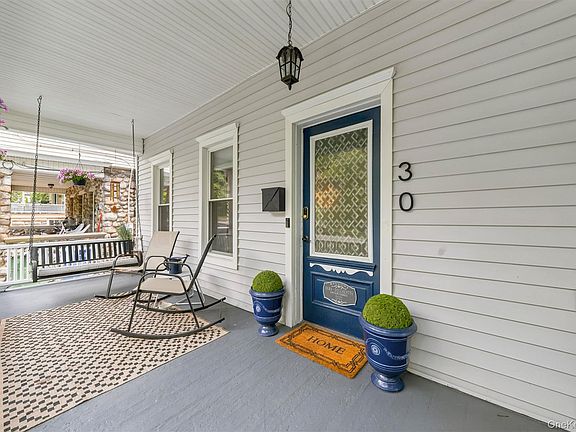 4th image of 30 Murray Avenue