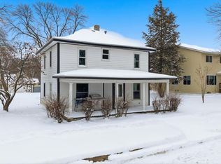 155 Excelsior Ave N, Annandale, MN 55302