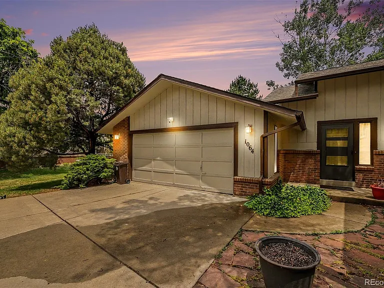 1064 Fairway Ct #3 — Photo 1