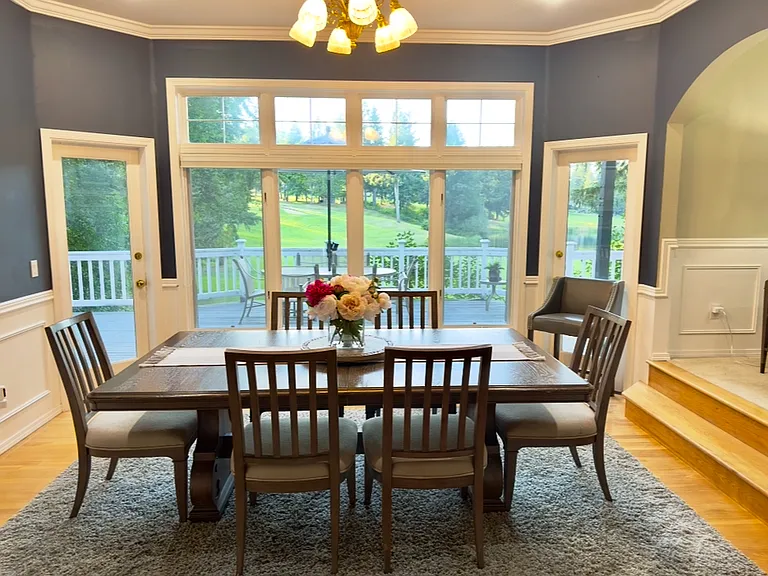 Formal dining room