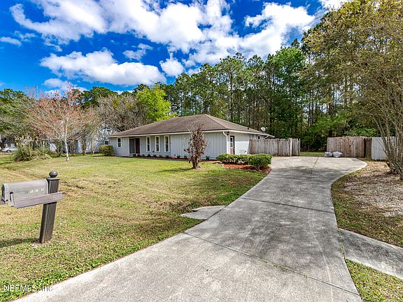 3rd image of 10731 GELDING Drive