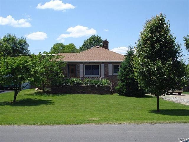 1st image of 87 Bender Ave