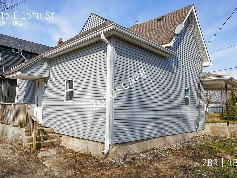 415 E 15th St — Photo 14