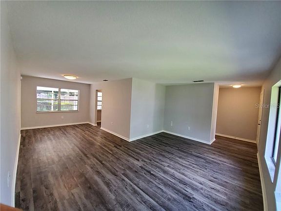 4th image of 346 Coble Dr