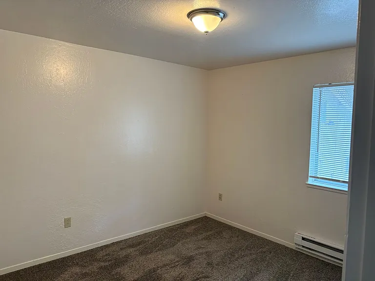 3572 Shirley Ave — Photo 10