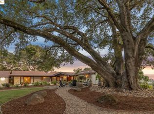 1531 Foster Rd, Napa, CA 94558