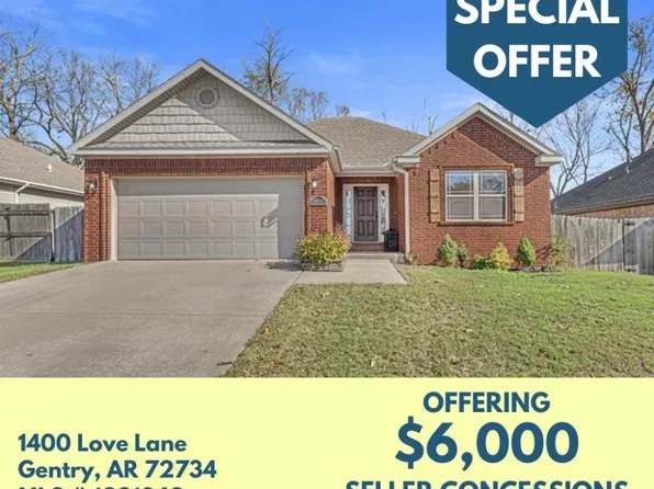 1400 Love Ln, Gentry, AR 72734
