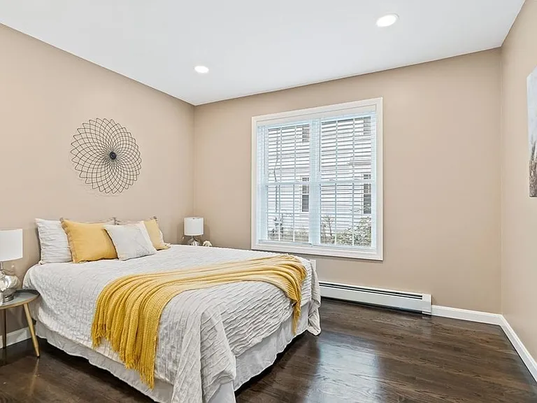 35 Lincoln St #2 — Photo 5