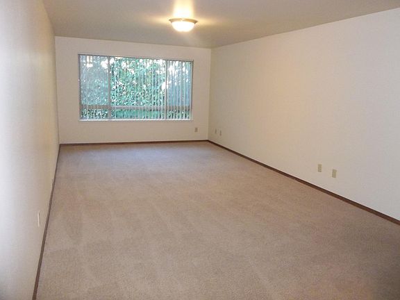 3rd image of 13315 Greenwood Ave N APT 111B