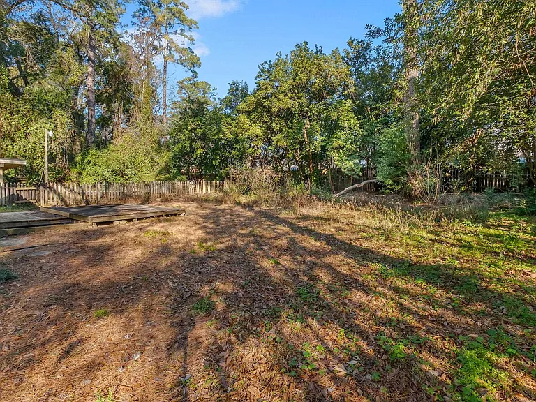 1902 Sunset Ln — Photo 24
