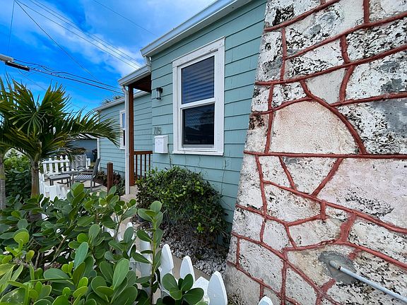 3rd image of 715 6th Avenue N