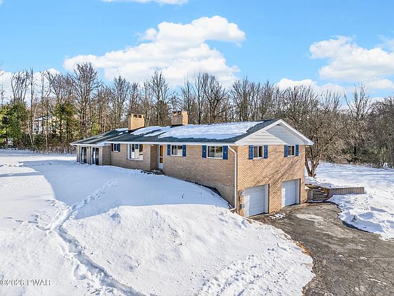 3rd image of 186 Owego Tpke