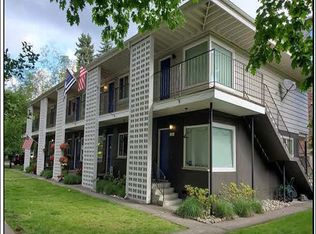 16912 NE 79th St #4, Redmond, WA 98052
