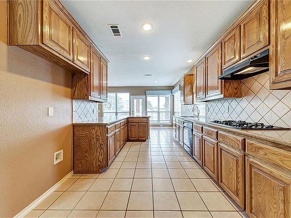 3rd image of 2817 Calico Rock Dr