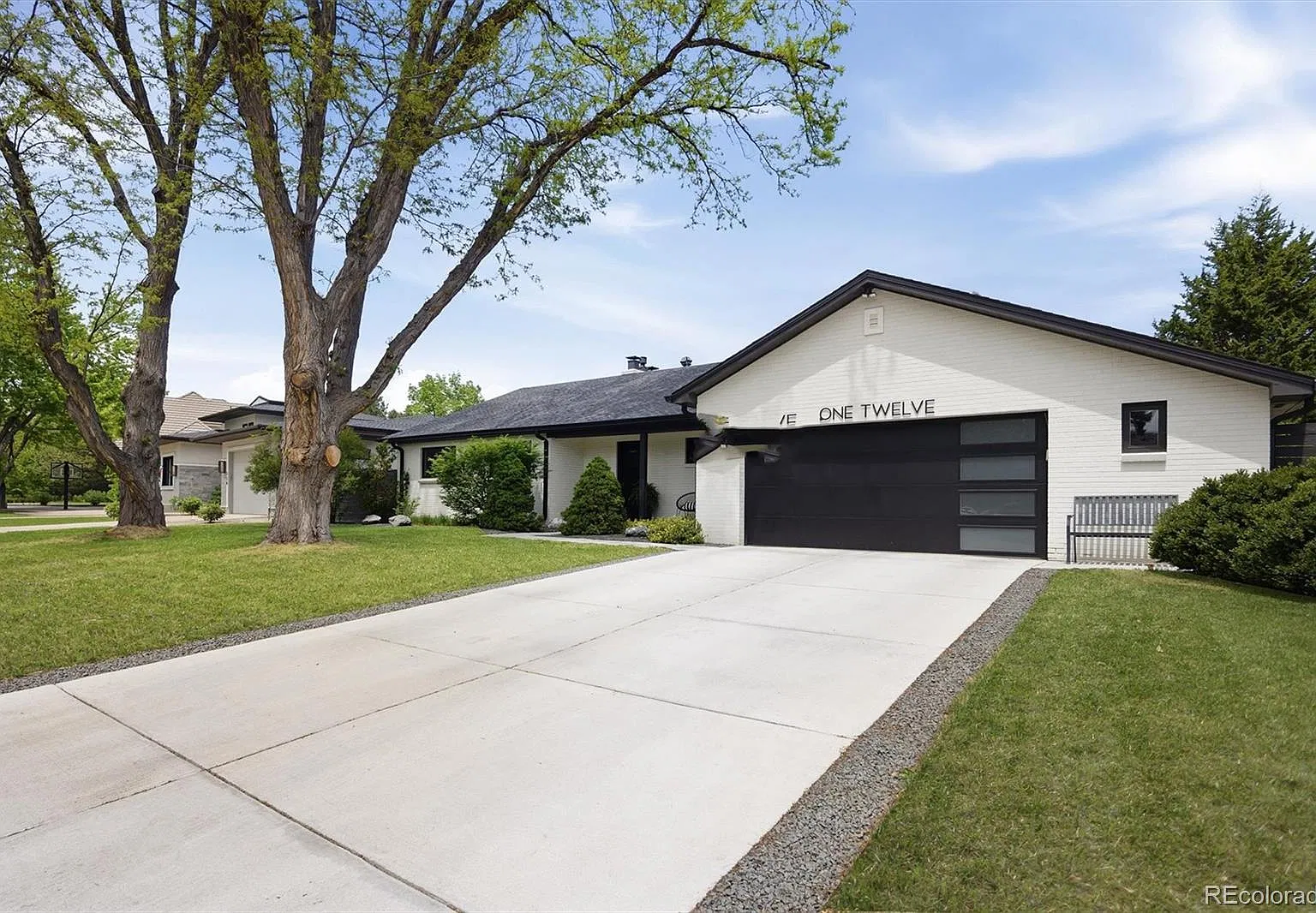 3 bed, 2.5 bath, 2609 sqft, $5,900 — Photo 2