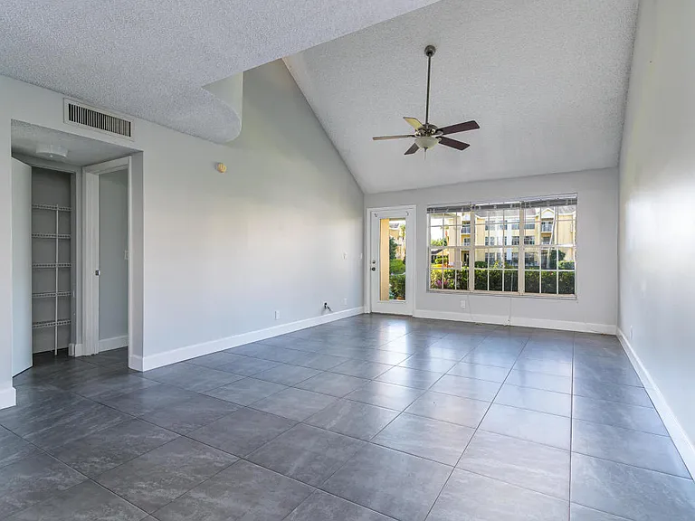 6299 La Costa Dr #B — Photo 14