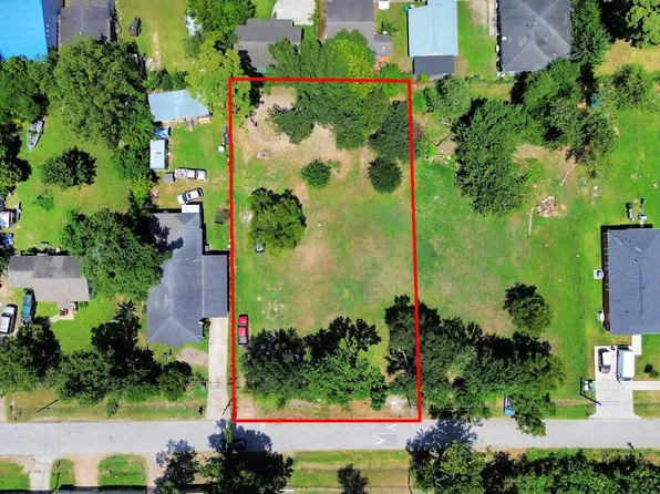4713 Tronewood St, Houston, TX 77016