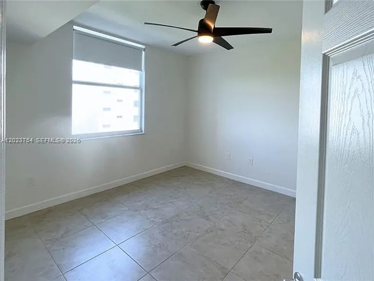 1723 SW 2nd Ave #705 — Photo 3