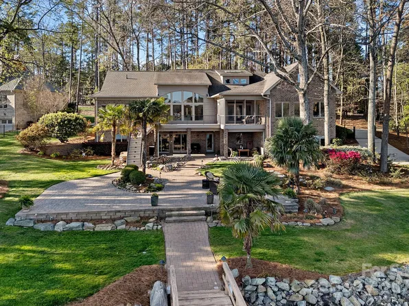 172 Balmoral Dr, Mooresville, NC 28117
