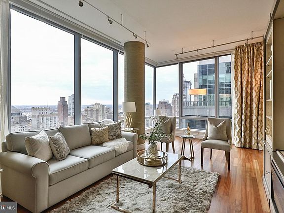 5th image of 1414 S Penn Sq Unit 31H
