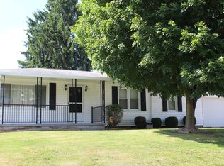 1607 Green Gables Rd, Fairmont, WV 26554