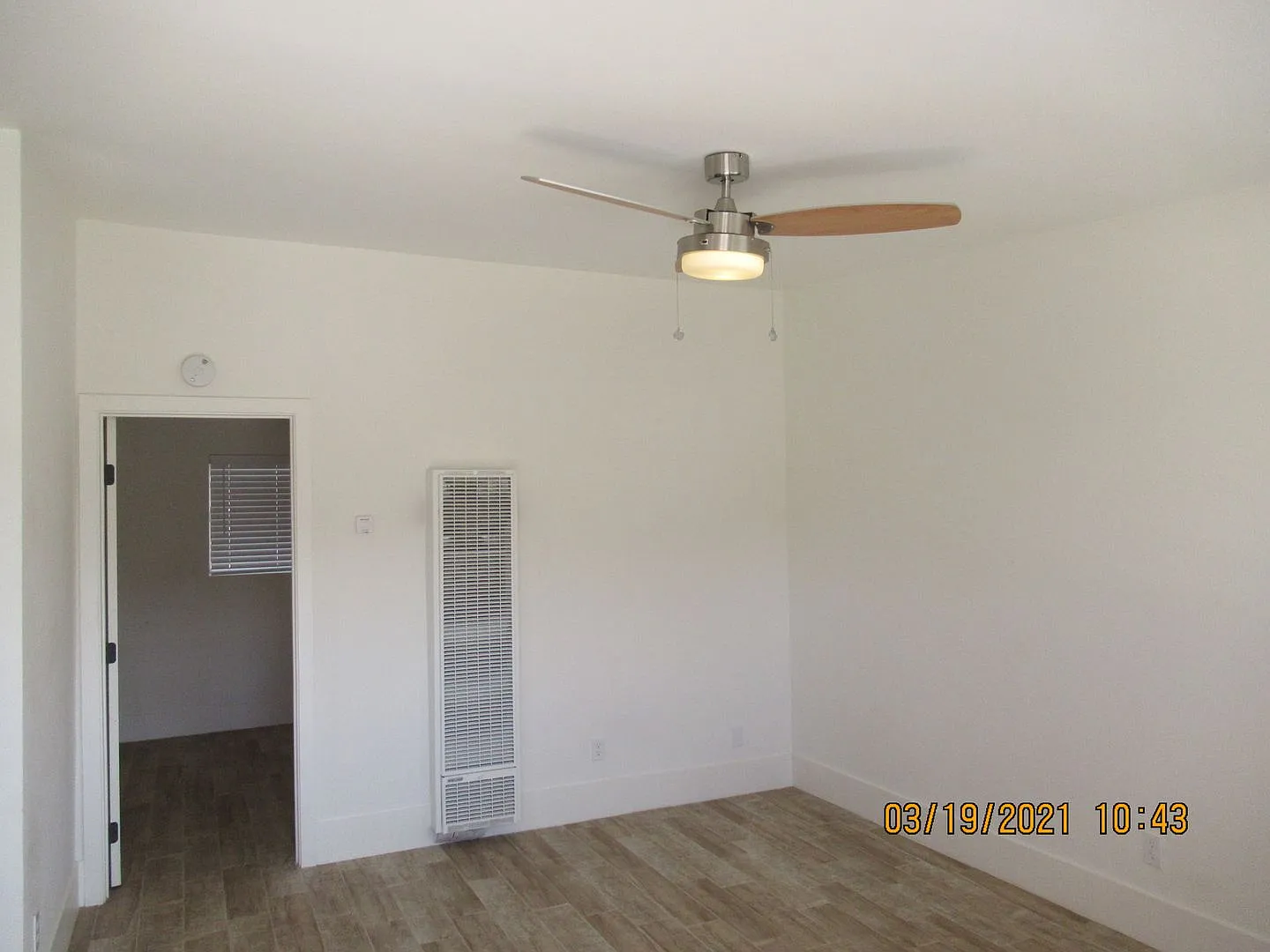 L12500 — Photo 2