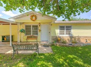 4901 Nadine Dr, Haltom City, TX 76117