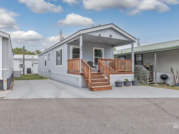 3100 Alden Rd Trailer 25, Fruitland, ID 83619