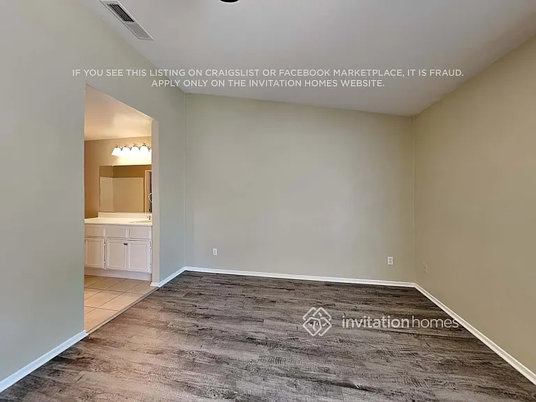 25375 Mountain Springs St — Photo 9