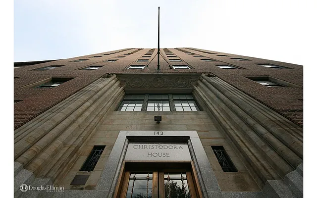 Rented by Douglas Elliman | media 17