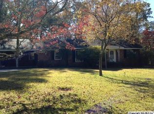 1900 Lookout Cir, Gadsden, AL 35904