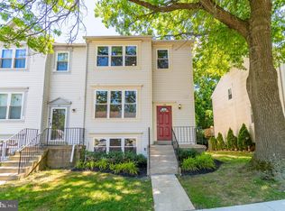 49 Kinsman View Cir, Silver Spring, MD 20901
