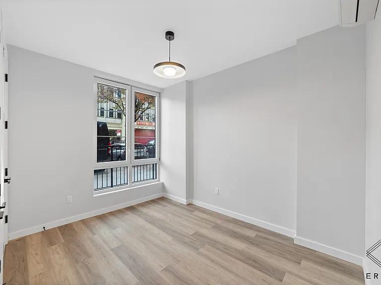 2913 Snyder Ave #1A — Photo 5
