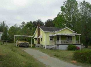 160 Bunche St, Cowpens, SC 29330
