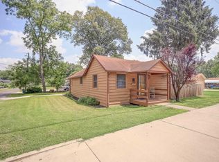 307 Staunton Rd, Troy, IL 62294
