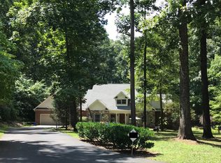 163 Rabbit Run Way, Dandridge, TN 37725