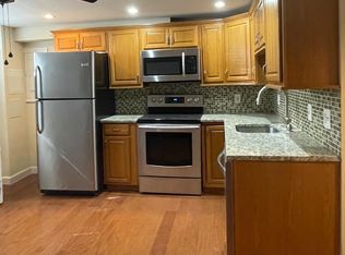 5102 Glassmanor Dr UNIT 1, Oxon Hill, MD 20745