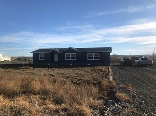 570 Ln 6, Cowley, WY 82420