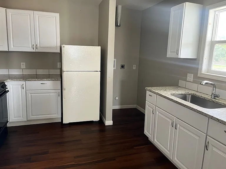 1001 S Marys Dr #1 — Photo 9