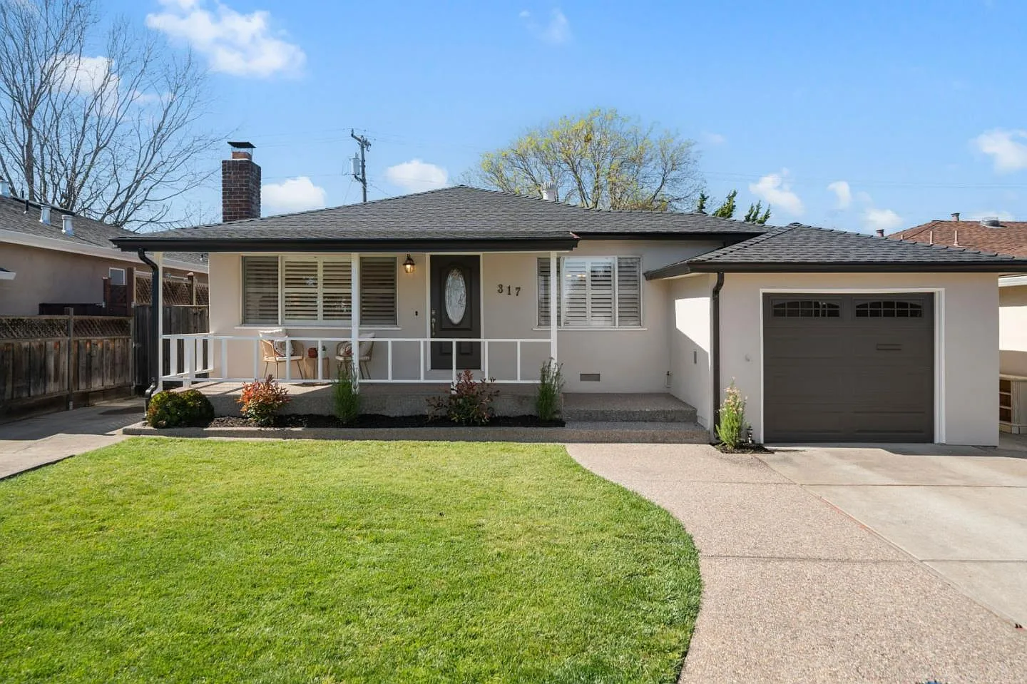 317 Santa Clara Way photo 1