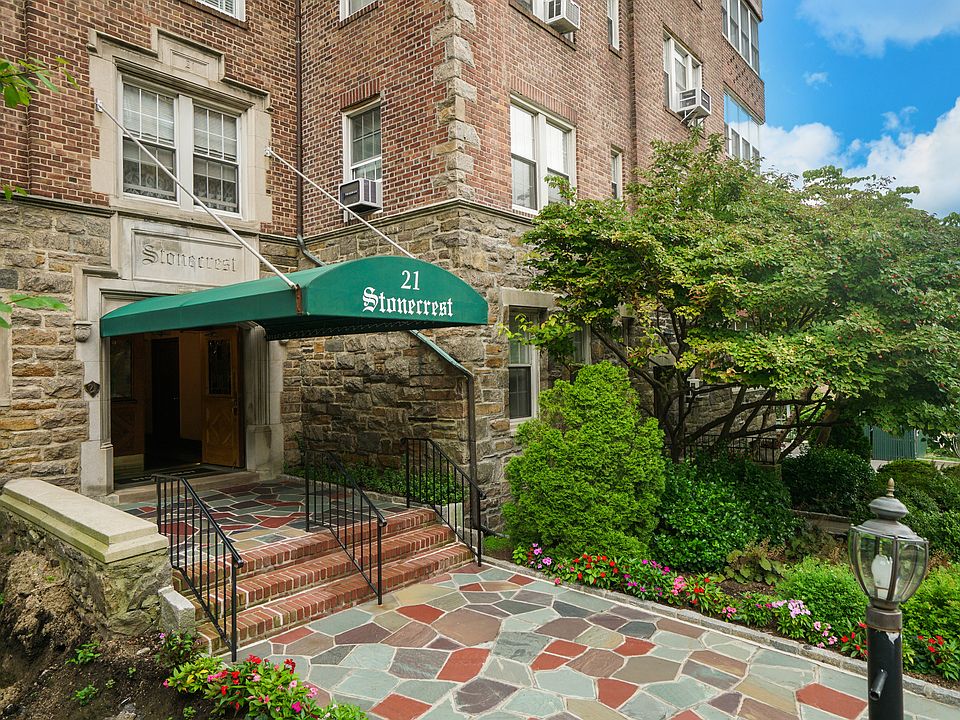 1st image of 21 N Chatsworth Ave APT 2K