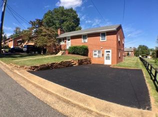 1015 Smith St, Charlottesville, VA 22901